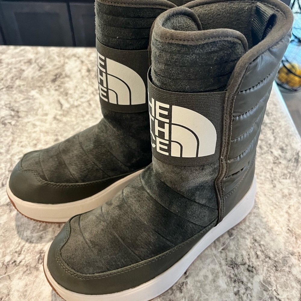 North face snow boots